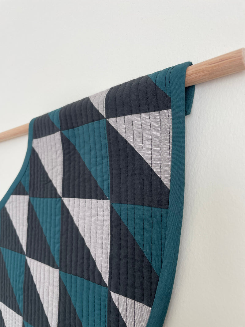 Grace Wall Quilt Blue